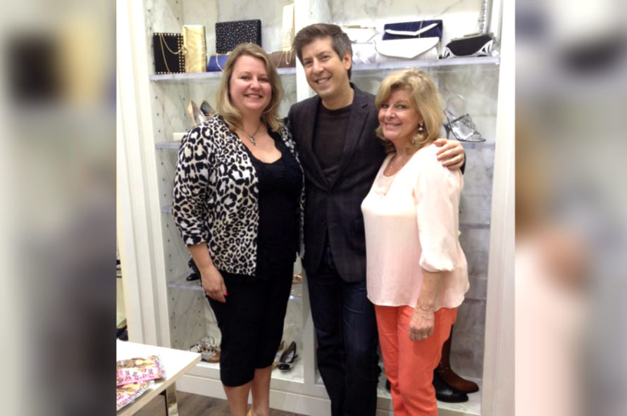 REALTORS® Rayissa Palmer and Sandy Bodnar with Ron White, REALTORS® Rayissa Palmer et Sandy Bodnar avec Ron White
